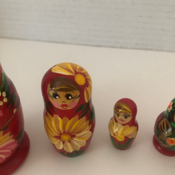 Matryoshka Russian Nesting Doll Set - Picture 4 of 4